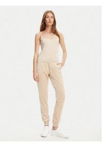 Guess Top V5GP22 J1314 Beżowy Slim Fit. Kolor: beżowy. Materiał: bawełna #4