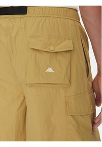 Robe di Kappa Szorty materiałowe Giovani 67124BW Beżowy Regular Fit. Kolor: beżowy. Materiał: syntetyk