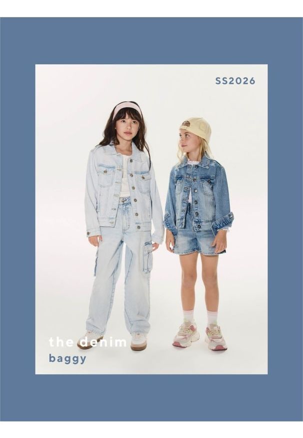 Reserved - Jeansy baggy z kieszeniami cargo - niebieski. Kolor: niebieski