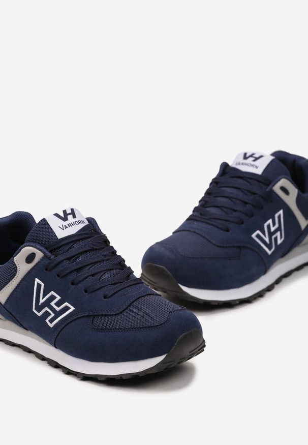 Born2be - Granatowe Sznurowane Buty Sportowe z Naszywką z Boku Koriala. Kolor: niebieski. Wzór: aplikacja