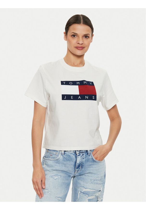 Tommy Jeans T-Shirt Flag DW0DW18629 Biały Boxy Fit. Kolor: biały. Materiał: bawełna