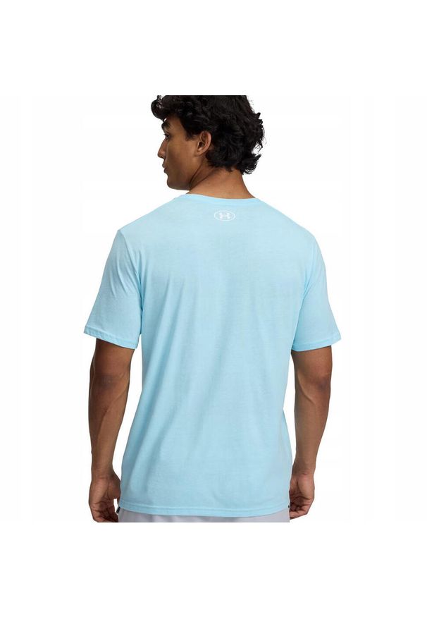 Under Armour - Męska Koszulka Z Napisem Team Issue. Kolor: szary. Wzór: napisy. Sport: turystyka piesza