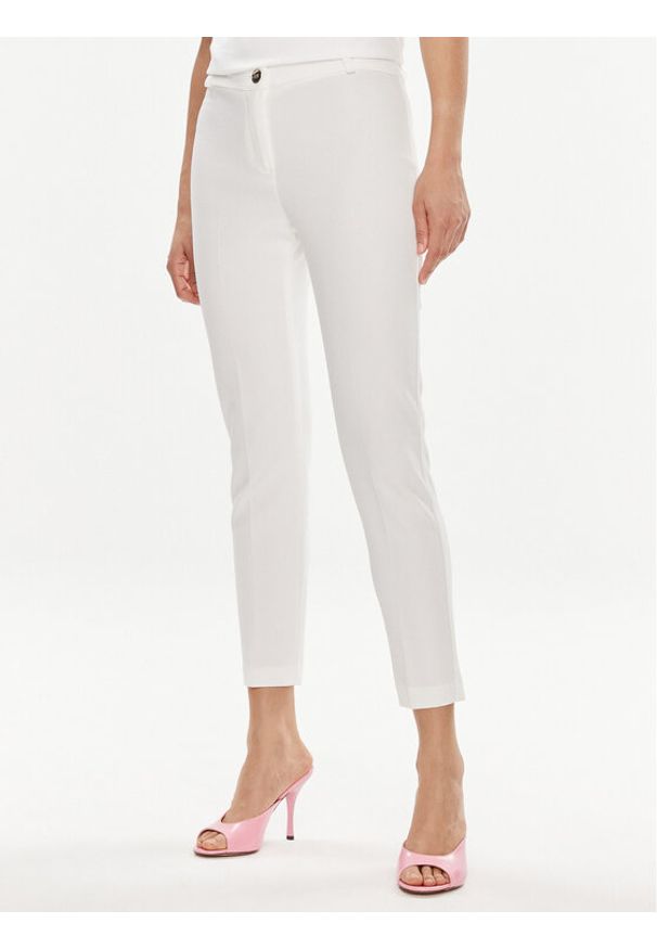 Rinascimento Spodnie materiałowe CFC0118248003 Biały Regular Fit. Kolor: biały. Materiał: syntetyk
