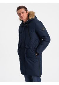 Ombre Clothing - Ocieplana kurtka męska alaska z kieszeniami i rozpinanym dołem – granatowa V1 - Rozmiar: XL. Typ kołnierza: kaptur. Kolor: niebieski. Materiał: syntetyk, materiał. Długość: długie. Wzór: moro. Styl: militarny