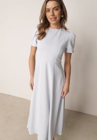 Born2be - Niebieska Elegancka Sukienka VICES o Rozkloszowanym Kroju z Krótkim Rękawem Aezith. Okazja: na komunię, na wesele, na ślub cywilny. Kolor: niebieski. Długość rękawa: krótki rękaw. Typ sukienki: proste, rozkloszowane. Styl: elegancki #3