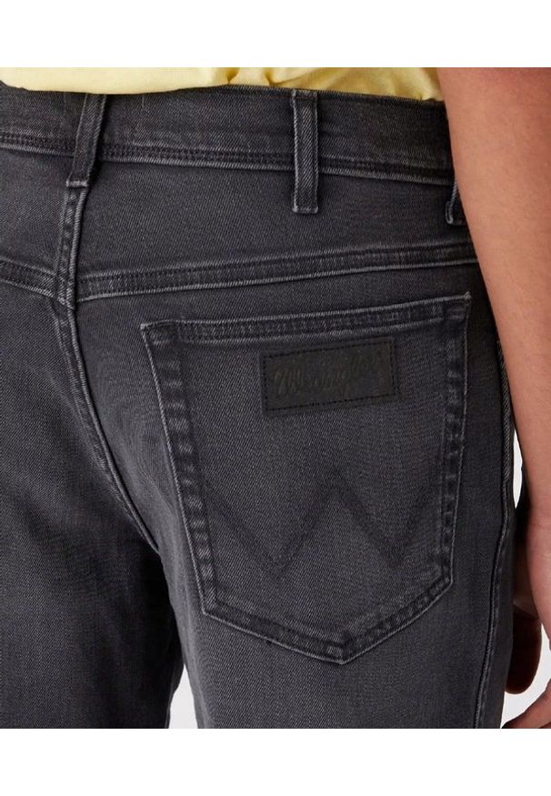 Wrangler - WRANGLER TEXAS SHORTS MĘSKI SZORTY SPODENKI ASHES W11CBY43A 112328975