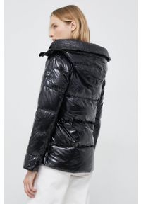 Tiffi kurtka puchowa damska kolor czarny przejściowa. Okazja: na co dzień. Kolor: czarny. Materiał: puch. Styl: casual #6