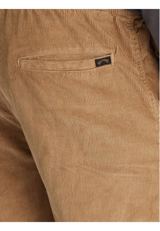 Billabong Spodnie materiałowe Larry Cord EBYNP00111 Brązowy Regular Fit. Kolor: brązowy. Materiał: bawełna