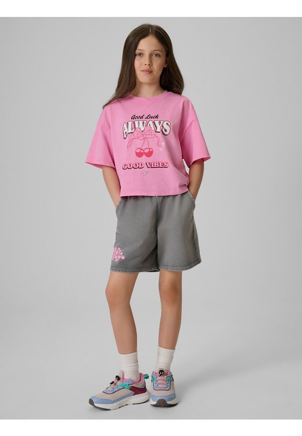 4f - 4F T-shirt boxy z nadrukiem dziewczęcy - różowy 122/128 (6-8 lat). Okazja: na co dzień. Kolor: różowy. Materiał: materiał, bawełna, dzianina. Długość: krótkie. Wzór: nadruk. Sezon: lato. Styl: casual