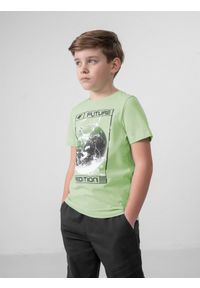 4f - T-shirt z nadrukiem chłopięcy. Kolor: zielony. Materiał: bawełna, dzianina. Wzór: nadruk