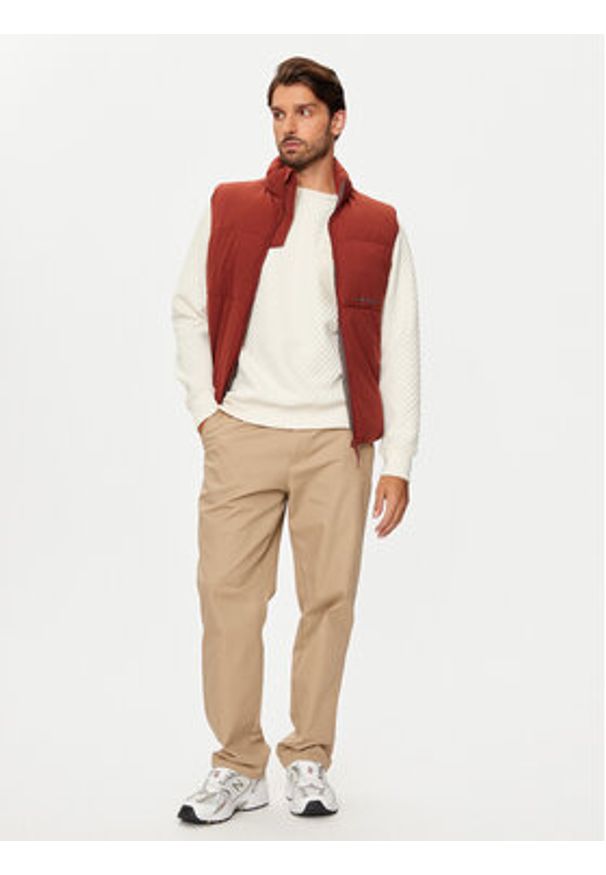 Jack & Jones - Jack&Jones Kamizelka Vesterbro 12260442 Brązowy Regular Fit. Kolor: brązowy. Materiał: syntetyk