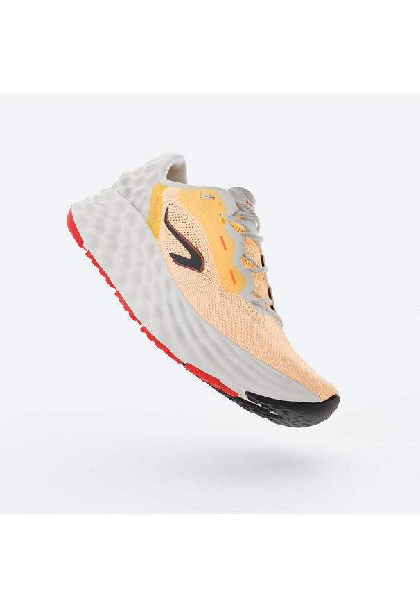 KIPRUN - Buty do biegania męskie Kiprun KS900.2. Kolor: żółty, pomarańczowy, wielokolorowy, czerwony, biały. Szerokość cholewki: normalna. Sport: bieganie