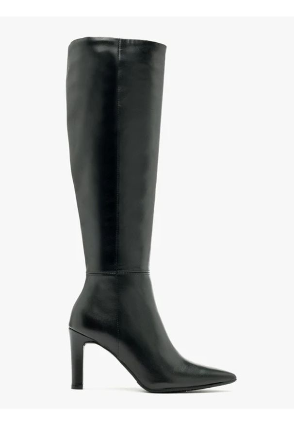 Ryłko - Czarne kozaki na obcasie. Zapięcie: zamek. Kolor: czarny. Materiał: skóra. Obcas: na obcasie. Styl: street. Wysokość obcasa: średni