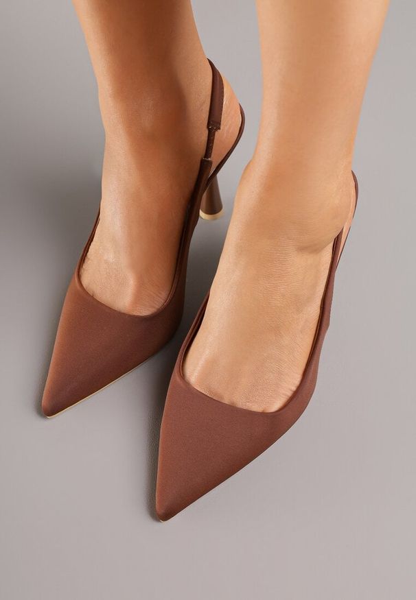 Born2be - Brązowe Sandały ze Szpiczastym Noskiem Volle. Nosek buta: szpiczasty. Zapięcie: bez zapięcia. Kolor: brązowy