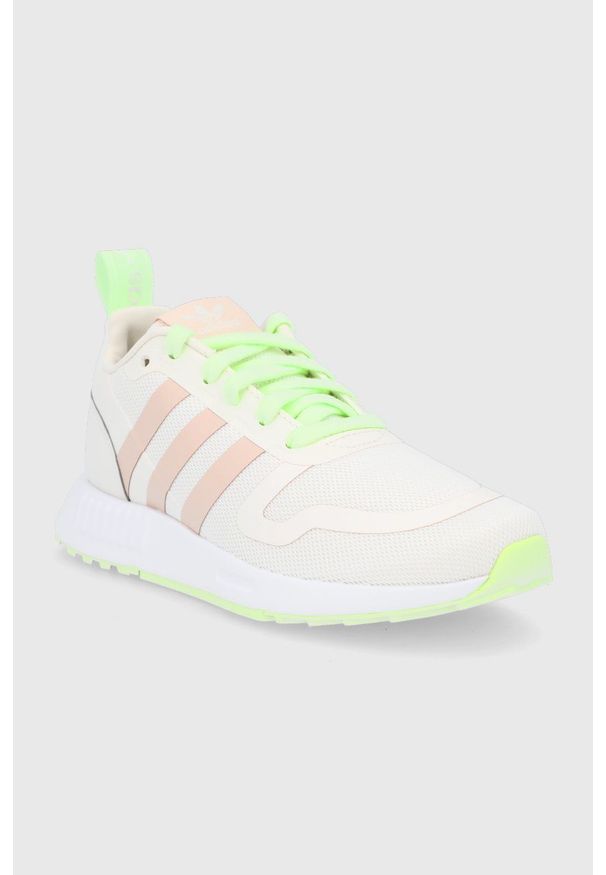 adidas Originals Buty dziecięce Multix J Q47132 kolor kremowy. Nosek buta: okrągły. Zapięcie: sznurówki. Kolor: beżowy. Obcas: na platformie