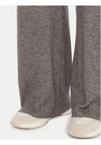 United Colors of Benetton - United Colors Of Benetton Spodnie dzianinowe 102HDF00Z Szary Wide Leg. Kolor: szary. Materiał: wiskoza, syntetyk #4