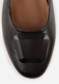 Born2be - Czarne Czółenka na Niskim Obcasie z Elegancką Aplikacją i Skórzaną Wkładką Cezaline. Okazja: na co dzień, do pracy, na spotkanie biznesowe. Kolor: czarny. Materiał: skóra. Wzór: aplikacja. Obcas: na obcasie. Styl: elegancki. Wysokość obcasa: niski #5