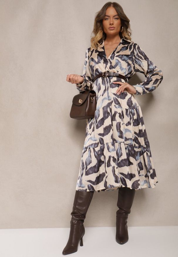 Renee - Beżowo-Szara Wzorzysta Sukienka o Kopertowym Kroju z Paskiem i Gumką w Talii Zinnerva. Okazja: na co dzień. Kolor: beżowy. Materiał: materiał. Typ sukienki: kopertowe. Styl: casual, elegancki