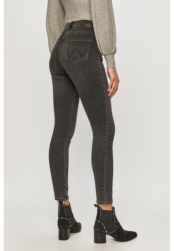 Wrangler - Jeansy 630. Stan: podwyższony. Kolor: szary