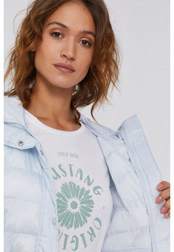 Levi's® - Levi's Kurtka A0675.0002 damska przejściowa. Okazja: na co dzień, na spotkanie biznesowe. Kolor: niebieski. Materiał: puch. Styl: biznesowy, casual