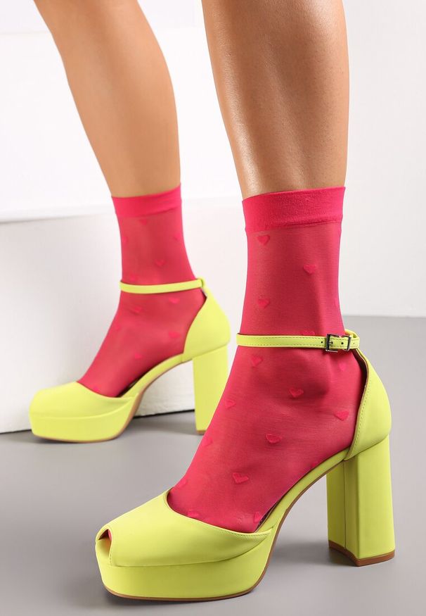 Renee - Żółte Sandały Peep Toe Na Wysokim Słupku i Platformie Melanish. Nosek buta: otwarty. Zapięcie: pasek. Kolor: żółty. Obcas: na platformie