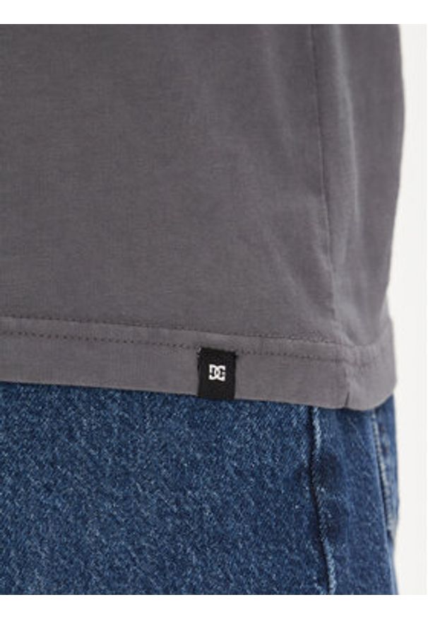 DC Shoes T-Shirt ADYZT05458 Szary Heritage Fit. Kolor: szary. Materiał: bawełna