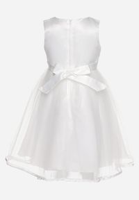 Born2be - Biała Tiulowa Sukienka w Stylu Princeski z Aplikacjami 3D Piwira. Okazja: na imprezę. Kolor: biały. Materiał: tiul. Wzór: aplikacja