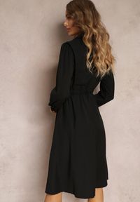 Renee - Czarna Koszulowa Sukienka z Gumką w Talii i Paskiem z Klamerką Jenele. Kolor: czarny. Materiał: skóra. Typ sukienki: koszulowe #5