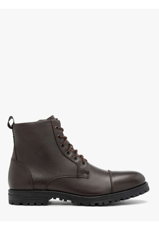 Ryłko - Ciemnobrązowe trzewiki ze skóry licowej. Okazja: na co dzień. Wysokość cholewki: przed kolano. Zapięcie: zamek. Kolor: brązowy. Materiał: skóra. Szerokość cholewki: normalna. Styl: casual, street