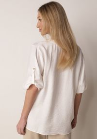 Born2be - Biała Koszula z Wiskozy z Haftowanymi Kwiatami Sylimeine. Okazja: na co dzień. Kolekcja: plus size. Kolor: biały. Materiał: wiskoza. Wzór: kwiaty, haft. Sezon: lato. Styl: casual, klasyczny #8