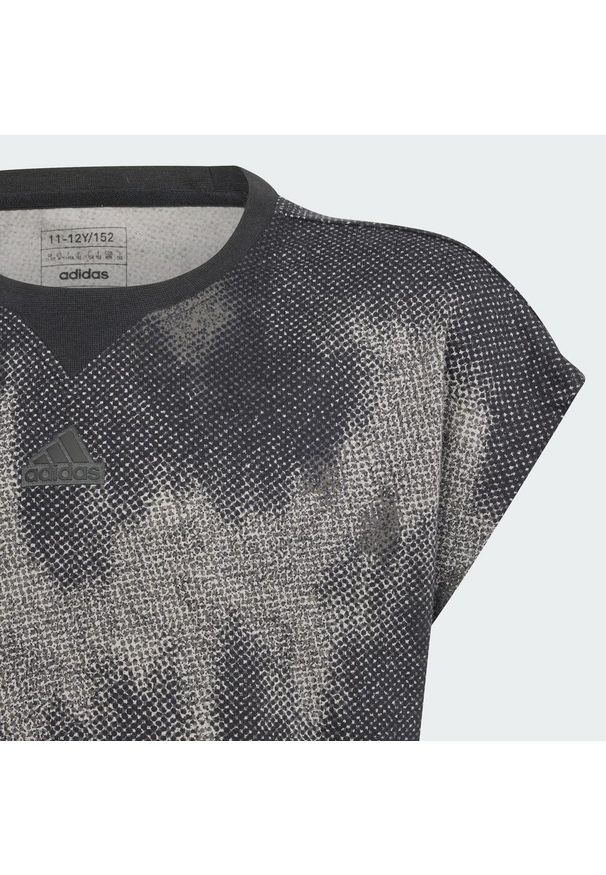 Adidas - Koszulka Future Icons Allover Print Cotton Kids. Kolor: czarny. Materiał: bawełna. Wzór: nadruk. Sport: joga i pilates