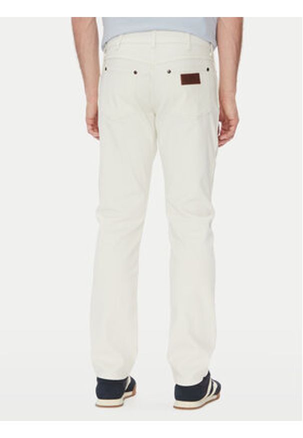 Wrangler Jeansy Greensboro 112362435 Beżowy Straight Fit. Kolor: beżowy