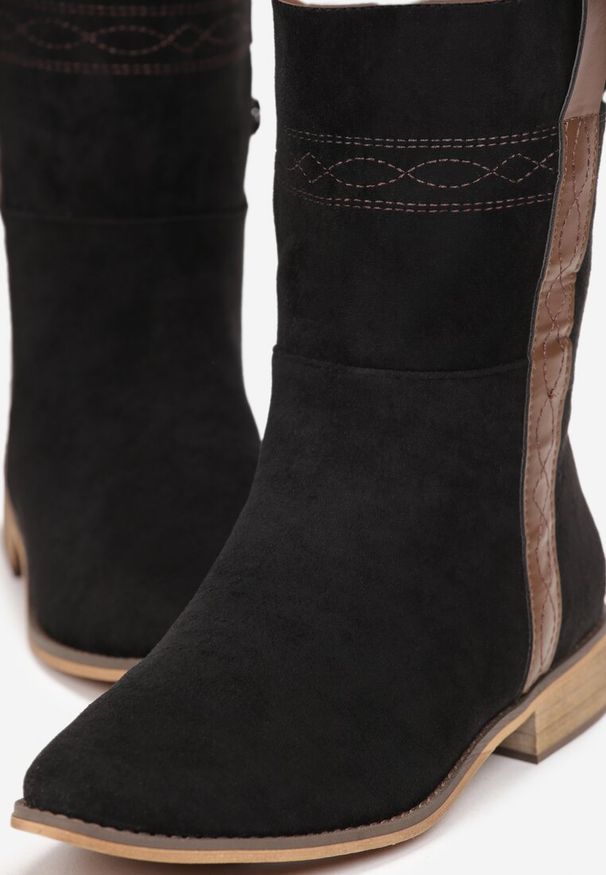 Born2be - Czarne Botki w Stylu Boho z Ozdobnym Paskiem i Haftem Olivas. Zapięcie: pasek. Kolor: czarny. Wzór: haft. Sezon: jesień. Styl: boho