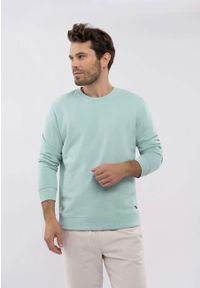 Volcano - Gładka bluza B-ANDY. Typ kołnierza: bez kaptura. Kolor: miętowy. Materiał: dzianina, włókno, materiał, poliester, bawełna, skóra, nubuk. Wzór: gładki. Styl: klasyczny #1