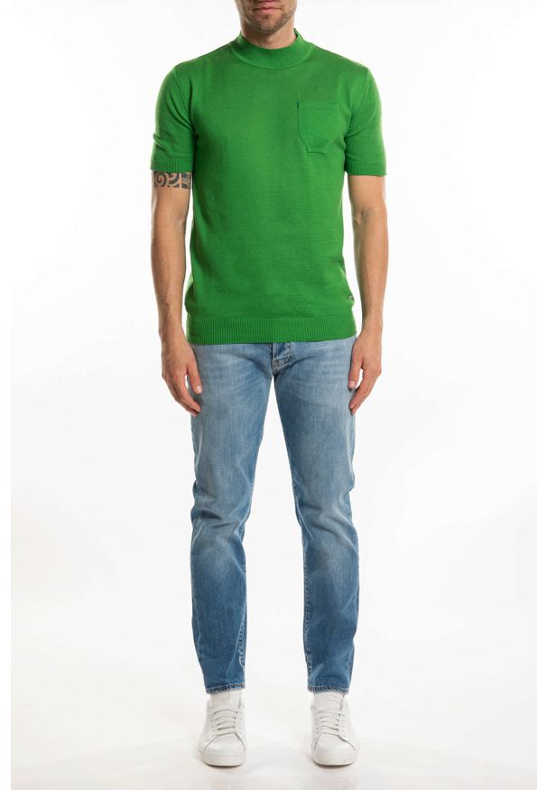 Takeshy Kurosawa T-shirt. Okazja: na co dzień. Materiał: dzianina, tkanina. Wzór: aplikacja. Styl: casual