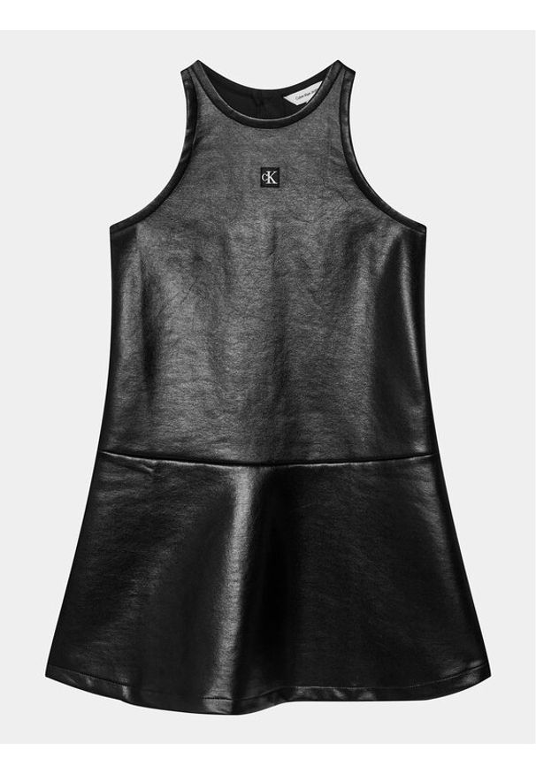 Calvin Klein Jeans Sukienka z imitacji skóry Spacer IG0IG02312 Czarny Flare Fit. Okazja: na spacer. Kolor: czarny. Materiał: skóra