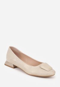 Renee - Złote Czółenka w Stylu Retro ze Skórzaną Wkładką Faylina. Okazja: na imprezę. Kolor: złoty. Materiał: skóra. Obcas: na obcasie. Styl: retro. Wysokość obcasa: niski #2