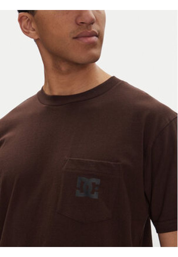 DC Shoes T-Shirt ADYZT05377 Brązowy. Kolor: brązowy. Materiał: bawełna