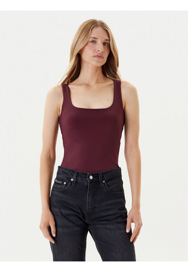 Vero Moda Top Million 10305800 Fioletowy Regular Fit. Kolor: fioletowy. Materiał: syntetyk