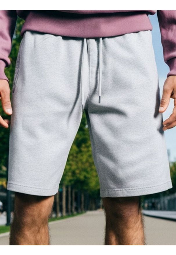 Sinsay - Szorty jogger - kremowy. Kolor: kremowy