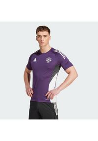 Adidas - Koszulka treningowa Manchester United 2025/26. Kolor: fioletowy, biały, wielokolorowy, czarny. Sport: piłka nożna
