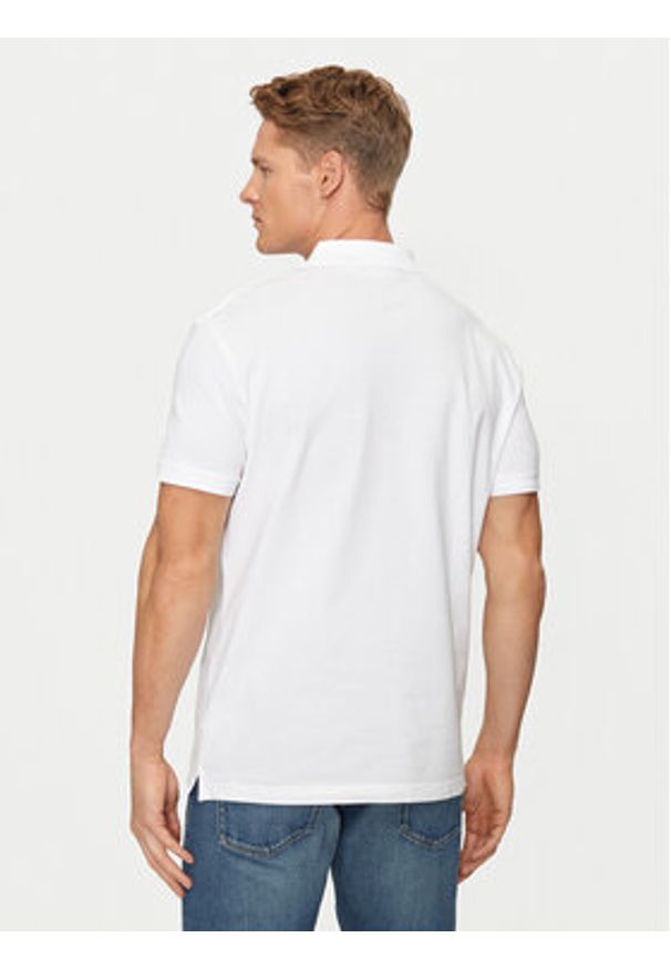 Calvin Klein Jeans Polo Monologo J30J325664 Biały Regular Fit. Typ kołnierza: polo. Kolor: biały. Materiał: bawełna