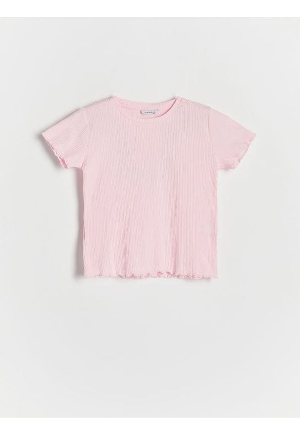Reserved - T-shirt w prążek - pastelowy róż. Kolor: różowy. Materiał: bawełna, włókno, prążkowany, dzianina. Wzór: prążki