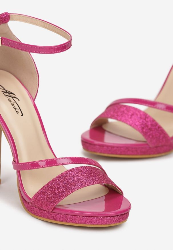 Renee - Fuksjowe Lakierowane Sandały na Szpilce z Brokatem Olent. Zapięcie: sprzączka. Kolor: różowy. Materiał: lakier. Obcas: na szpilce. Styl: elegancki