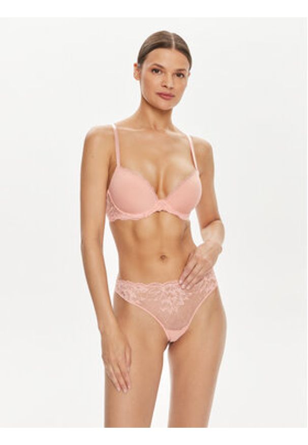 Calvin Klein Underwear Biustonosz push-up 000QF6394E Koralowy. Kolor: pomarańczowy. Materiał: syntetyk. Rodzaj stanika: push-up