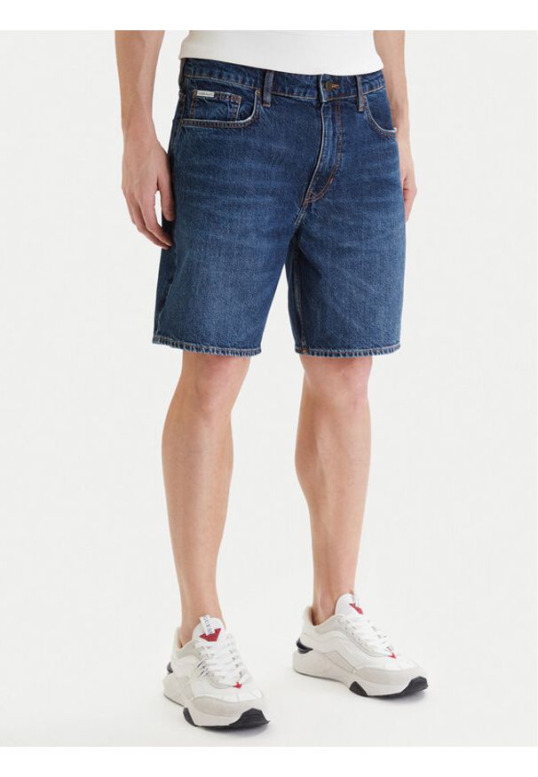 Guess Jeans Szorty jeansowe M6GD37 D5M5U Niebieski Relaxed Fit. Kolor: niebieski. Materiał: jeans