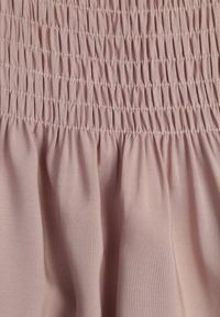 Born2be - Beżowa Wiskozowa Sukienka Hiszpanka z Marszczoną Górą Jenanira. Okazja: na co dzień. Typ kołnierza: dekolt hiszpanka. Kolor: beżowy. Materiał: wiskoza. Styl: casual, klasyczny #3