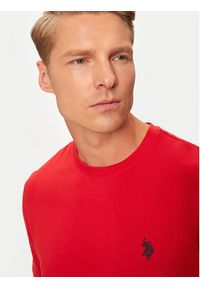U.S. Polo Assn. T-Shirt MUP3310 Czerwony Regular Fit. Typ kołnierza: polo. Kolor: czerwony. Materiał: bawełna #4