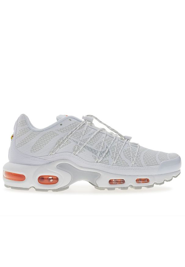 Buty męskie Nike Air Max Plus Utility FJ4232-100 - białe. Kolor: biały. Materiał: guma, syntetyk, skóra. Szerokość cholewki: normalna. Model: Nike Air Max