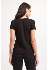 Armani Exchange - T-shirt ARMANI EXCHANGE. Długość rękawa: krótki rękaw. Długość: krótkie
